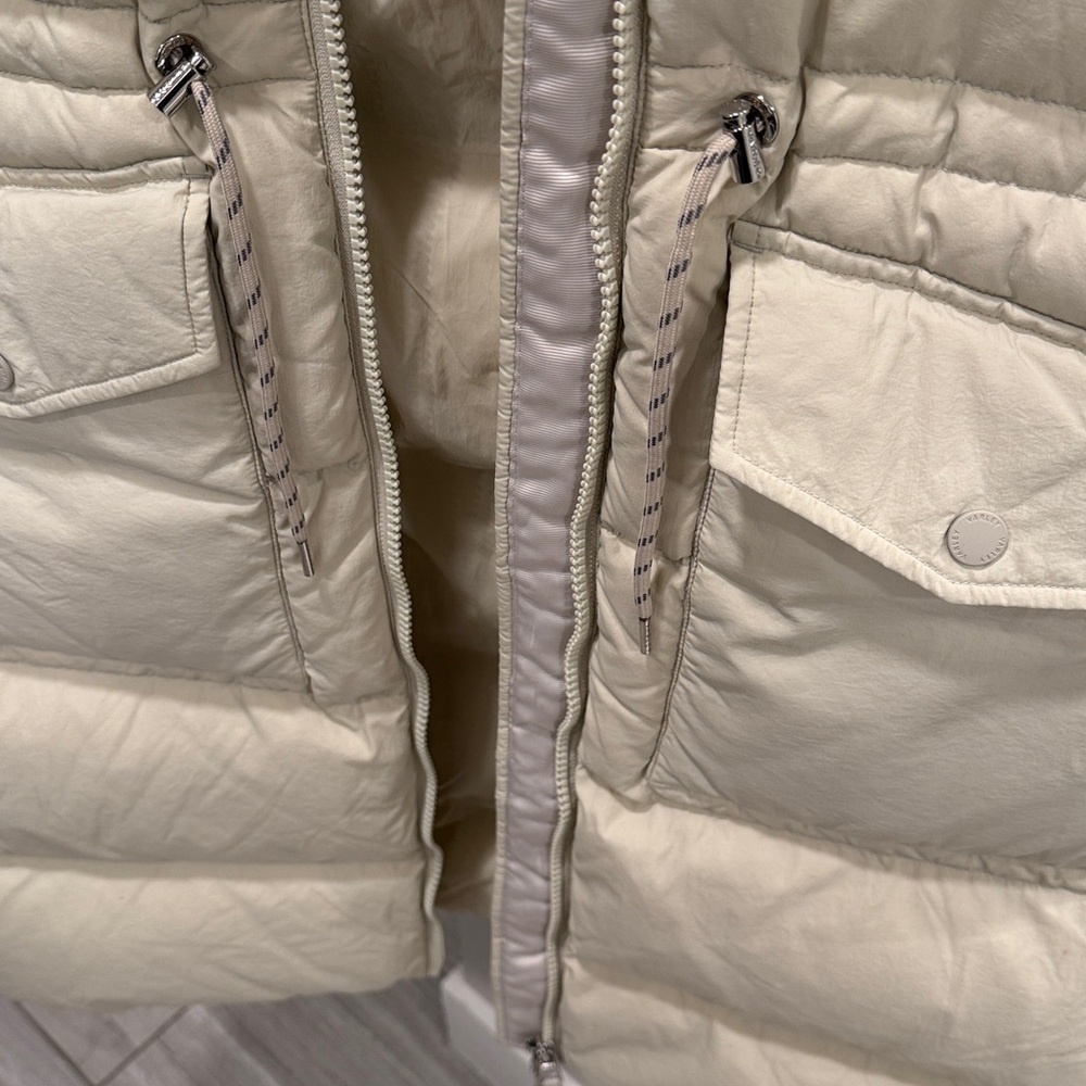 Varley Irving Water Resistant Hooded Vest - Picture 6 of 16